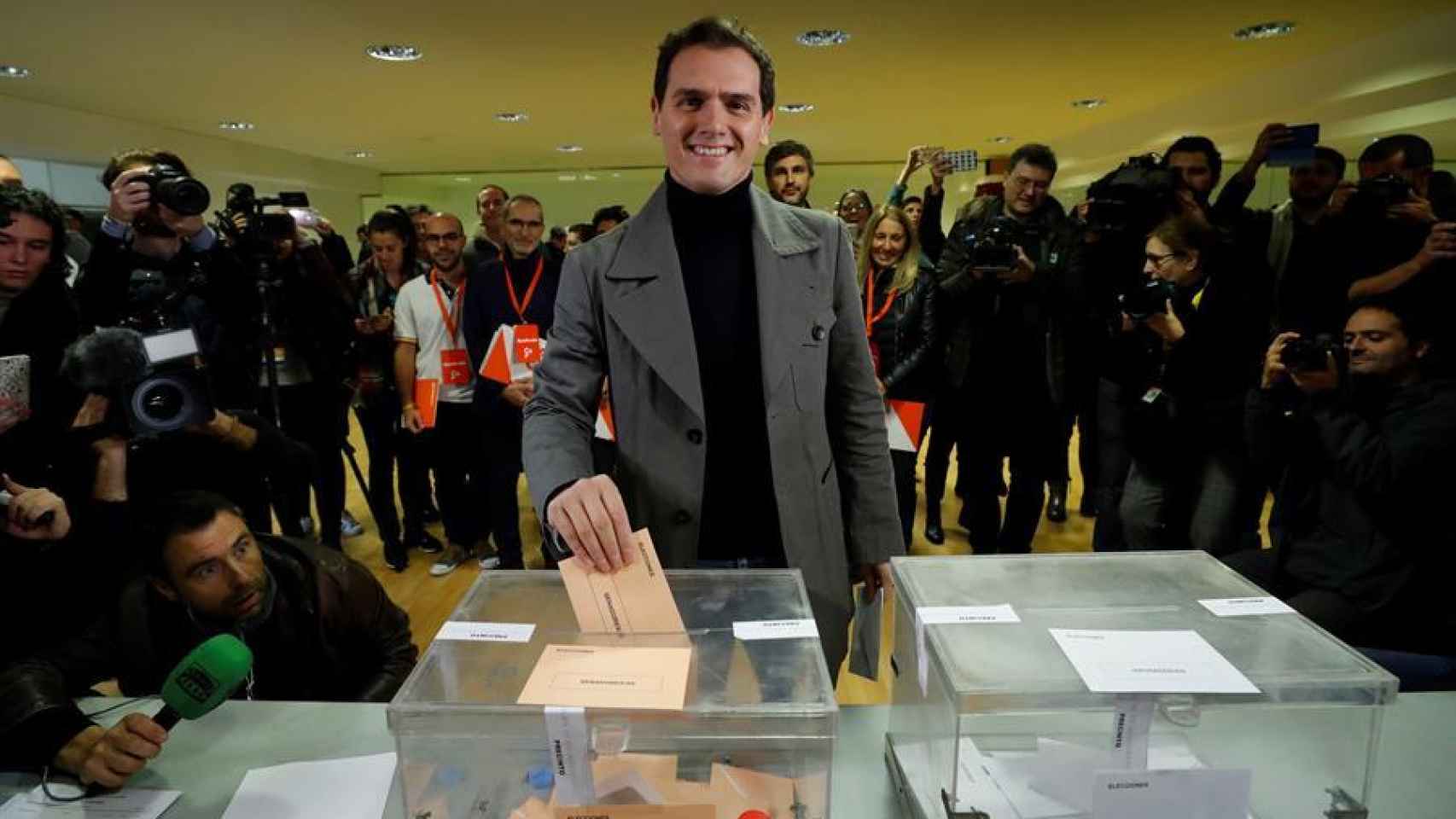 Albert Rivera vota en Pozuelo de Alarcón (Madrid)