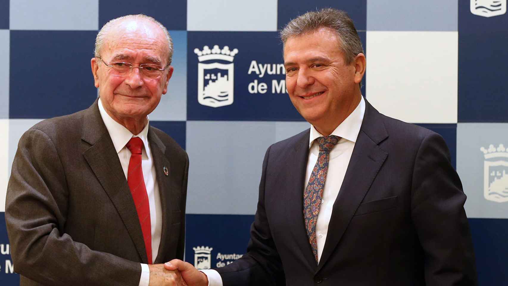 El alcalde de Málaga, Francisco de la Torre, y el director general de Endesa en Andalucía, Francisco Arteaga.