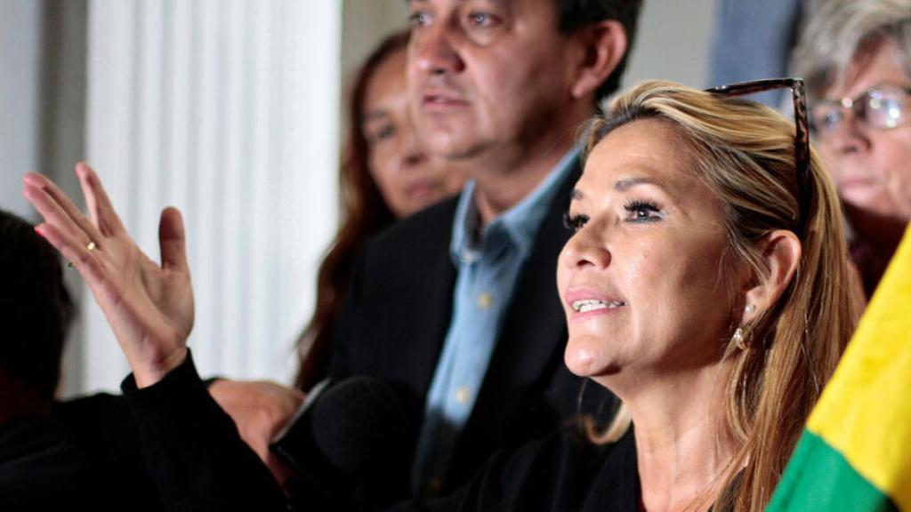 Jeanine Áñez, vicepresidenta segunda del Senado y favorita para conseguir el mando presidencial.