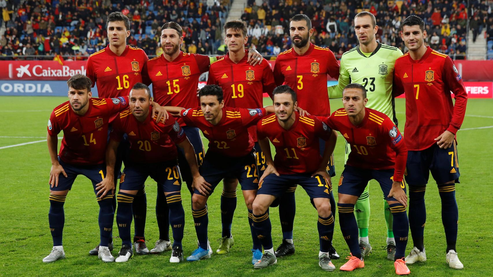España mejores imágenes del partido de clasificación para la Eurocopa