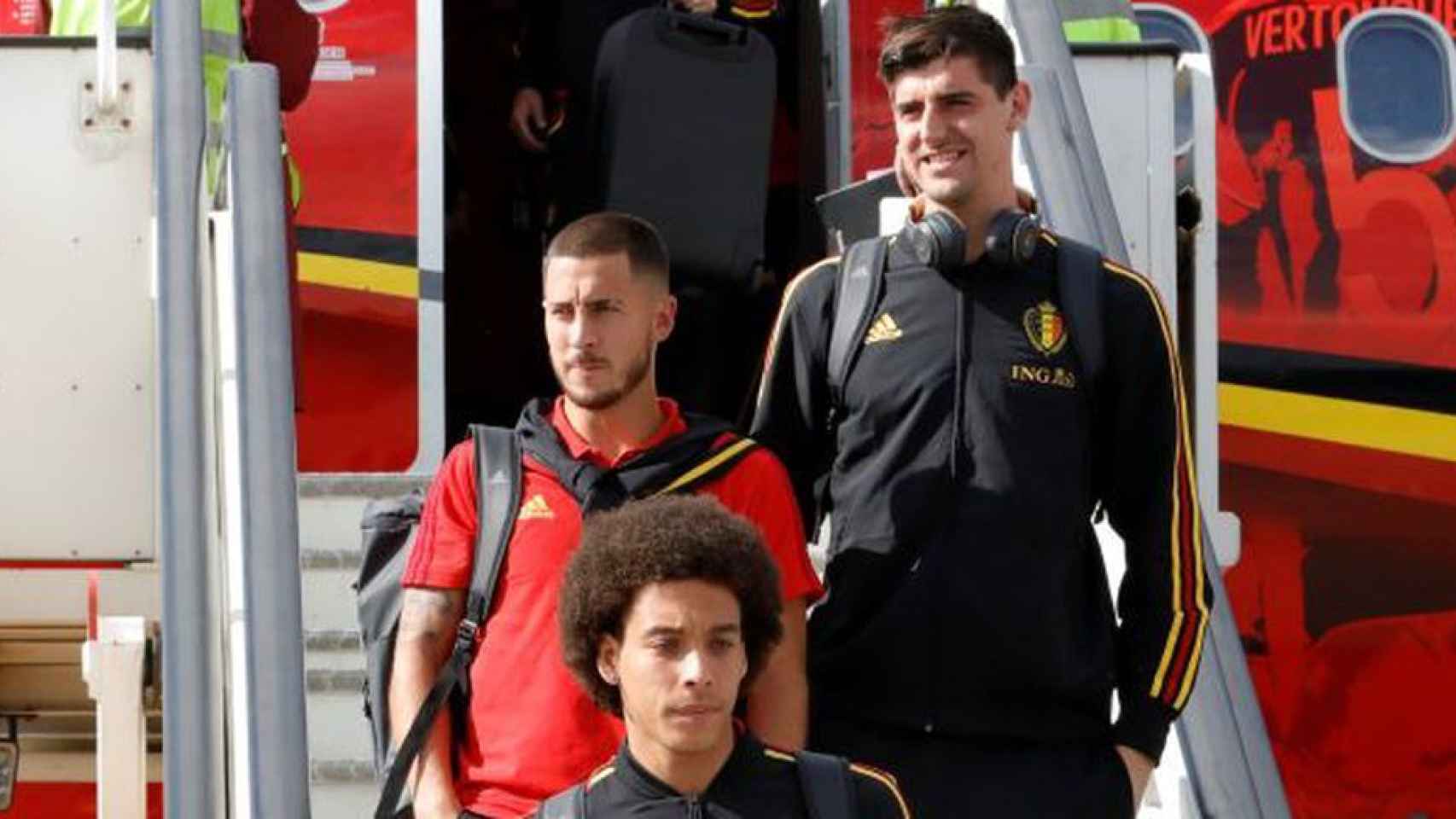 Hazard y Courtois, con Bélgica