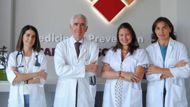 Doctor Luis Rodríguez Padial y su equipo