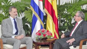 Felipe VI se reúne con Raúl Castro antes de marcharse de Cuba.