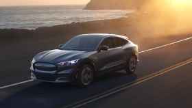 Nuevo Mustang Mach E, el emblema de Ford se rinde a la electricidad