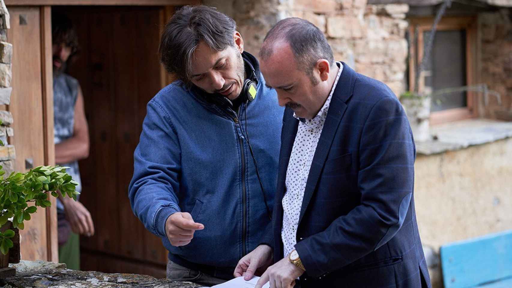 Alberto Caballero junto a Carlos Areces (Mediaset)