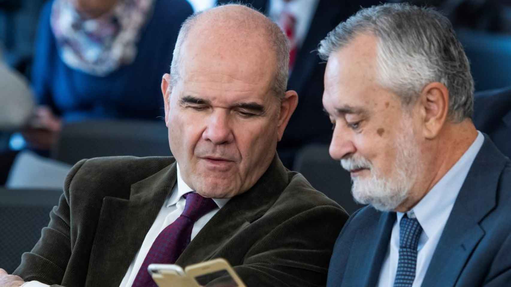 Los expresidentes andaluces Manuel Chaves y José Antonio Griñán, durante el juicio del ‘caso ERE’.