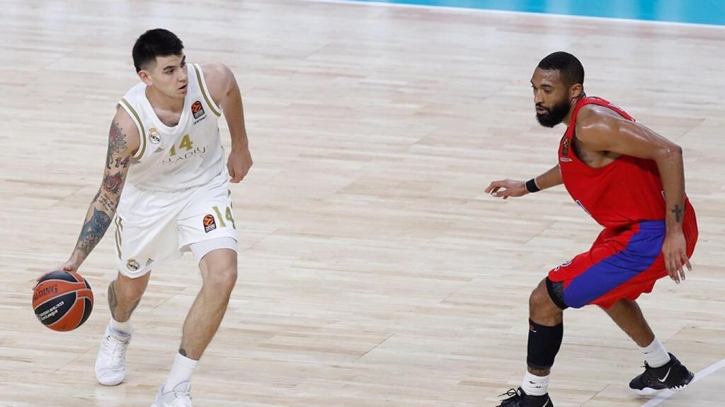 Deck y Hilliard, durante el partido entre Real Madrid y CSKA en Euroliga