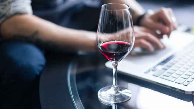 Comprar vino en Internet está a la orden del día.