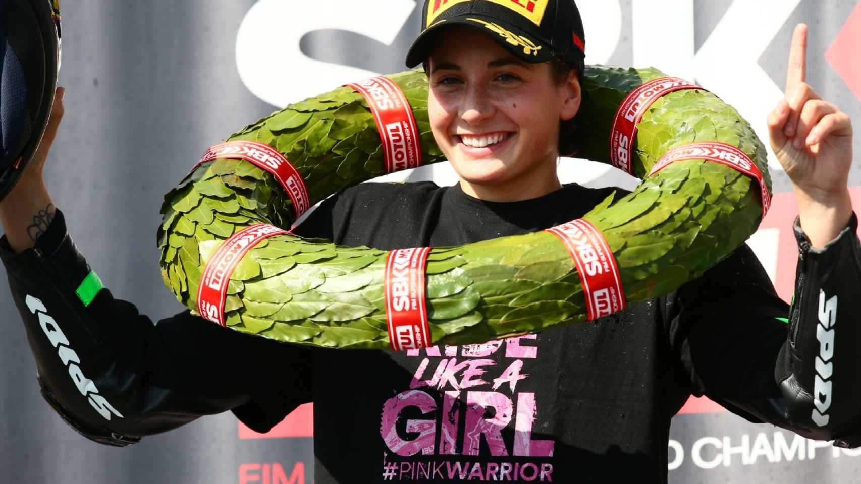 Ana Carrasco, cuando se proclamó campeona del mundo de Supersport 300, en 2018.