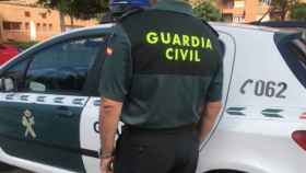 Tres jóvenes apuñalan a otro de 19 para robarle 15 euros en Melilla