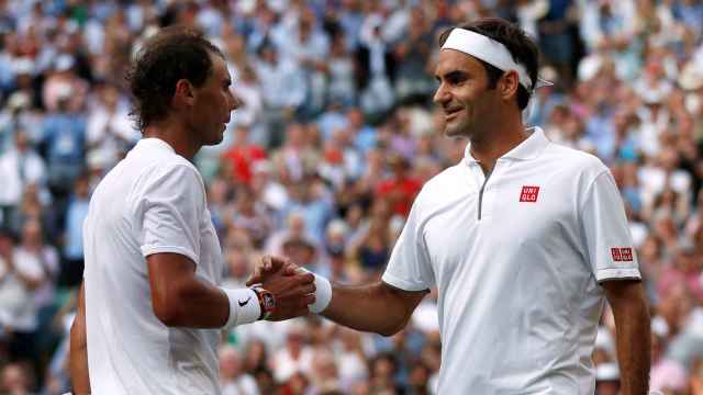 Rafa Nadal con Federer en Wimbledon 2019