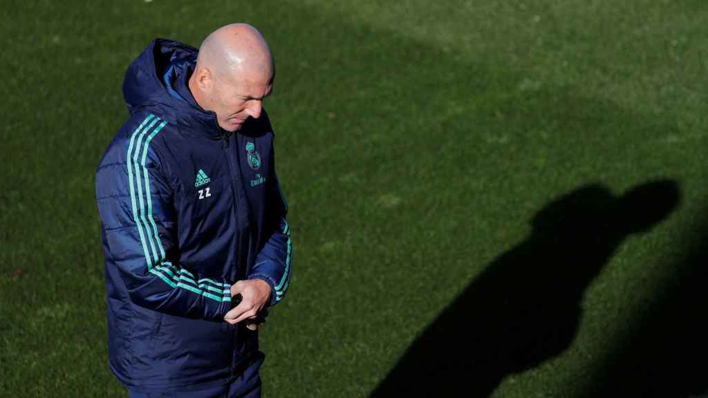 Zinedine Zidane, al mando de un entrenamiento del Real Madrid