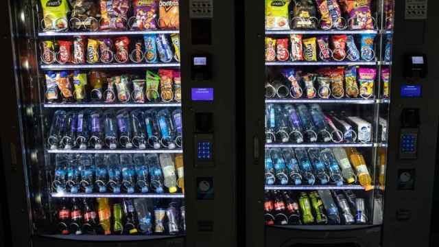 Dos máquinas de 'vending'.