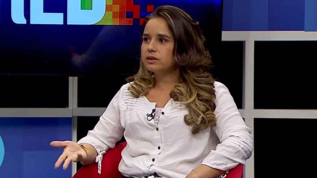 Lorena Murcia, presidenta de Rosa Blanca, durante una entrevista televisada en Colombia.