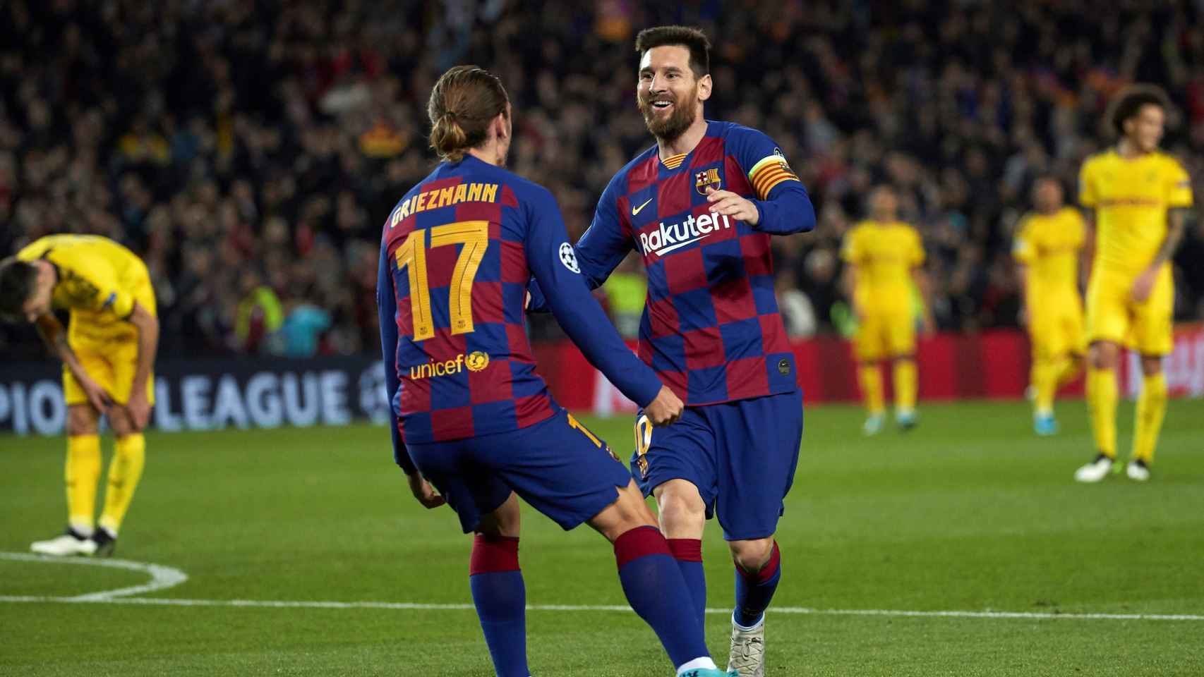 Griezmam y Messi celebran el gol del jugador francés