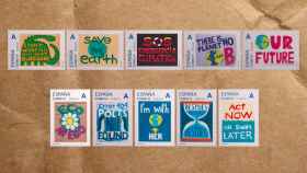Imagen de los diez diseños de la colección de sellos de Correos en favor del clima.