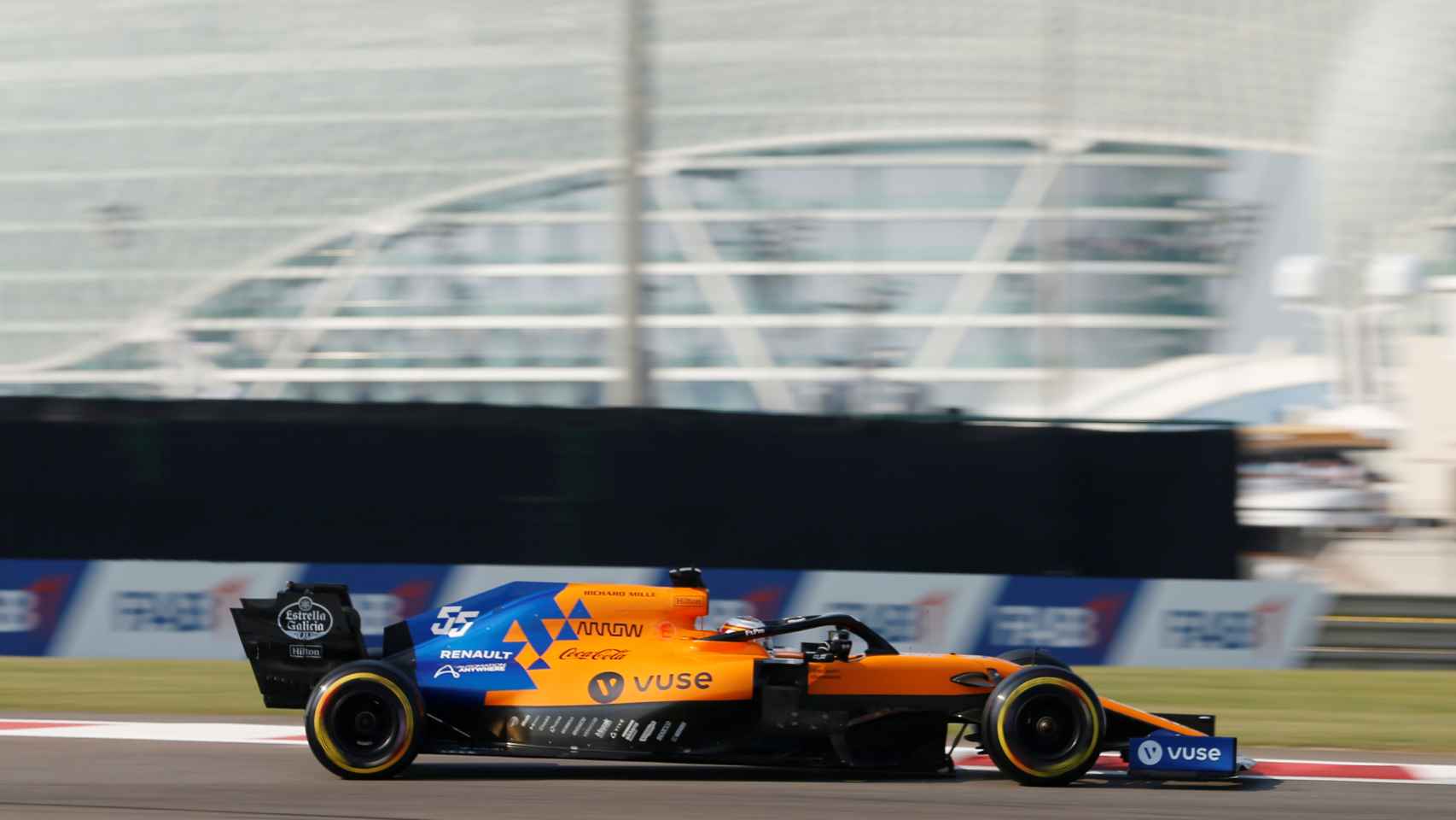 Carlos Sainz, durante el Gran Premio de Abu Dhabi