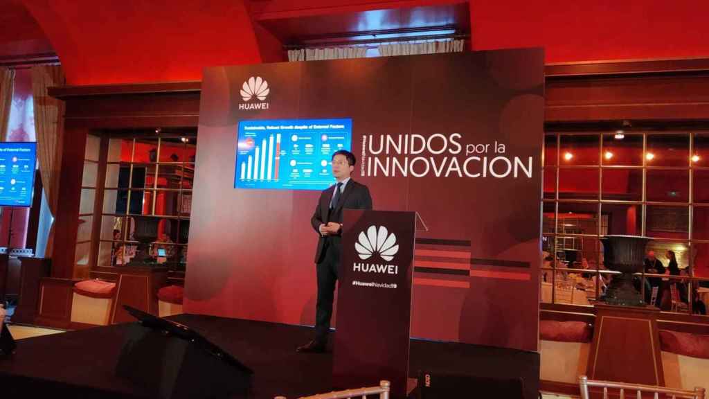 Tony Jin Yong, CEO de Huawei España, durante la reunión de fin de año con la prensa.