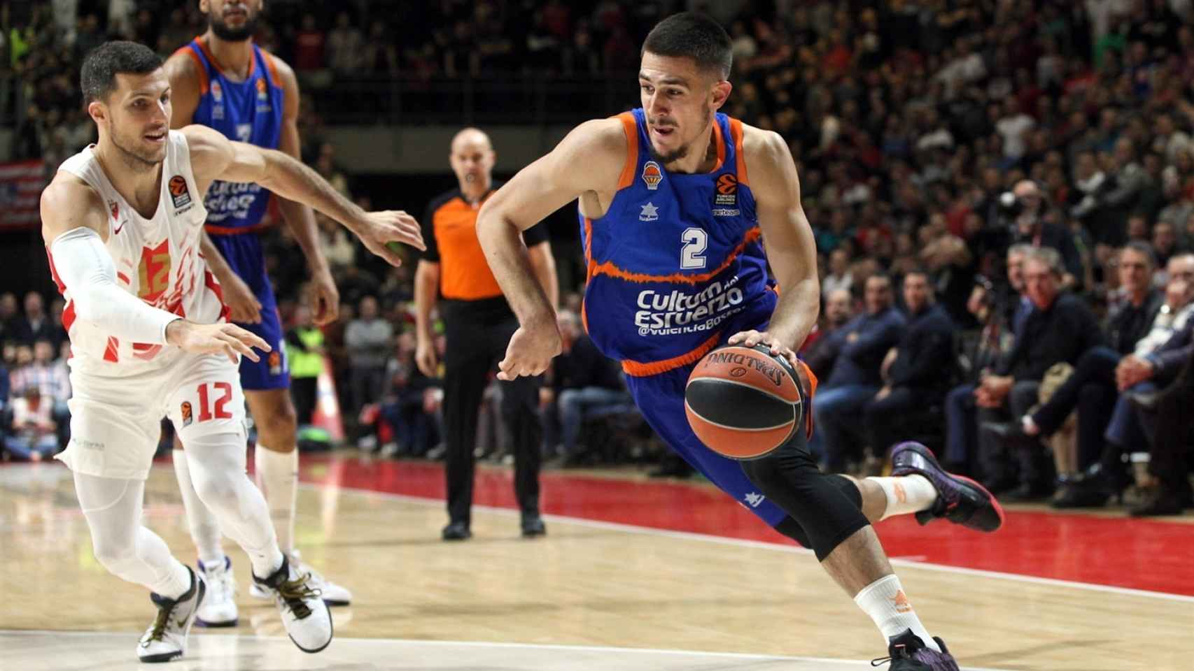 Vanja Marinkovic, durante un partido de Euroliga con el Valencia Basket