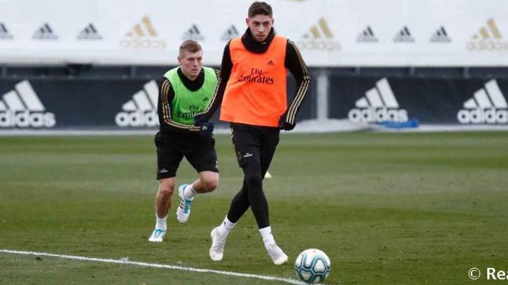 Kroos y Fede Valverde, en un entrenamiento del Real Madrid
