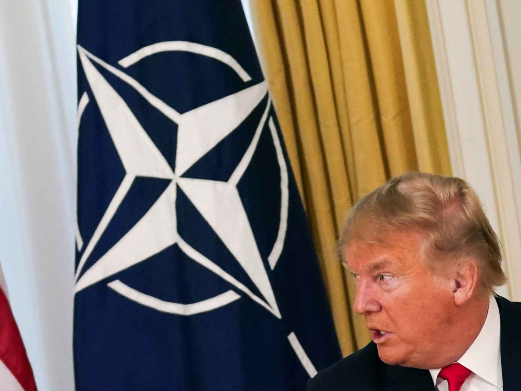Trump en la cumbre de la OTAN.
