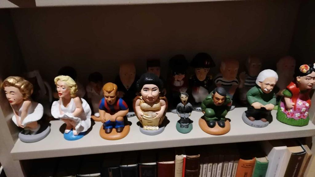 Detalle de los 'caganers' de personajes ilustres pertenecientes a la colección.