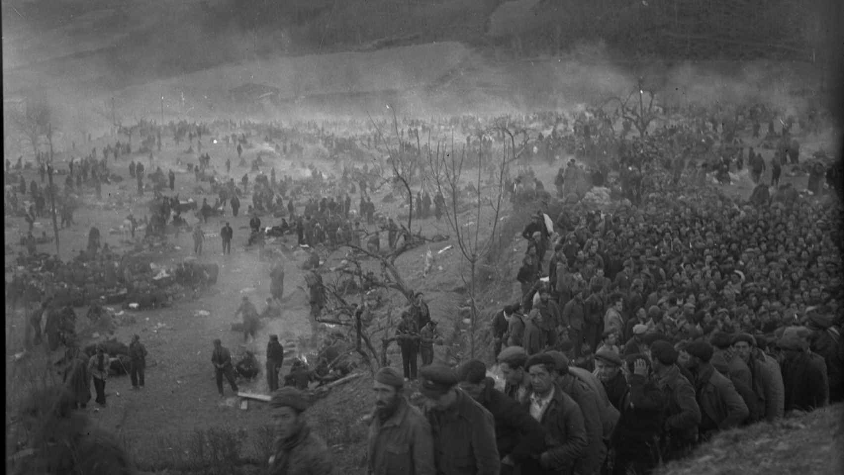 Otra escena del campo de concentración provisional de Prats-de-Mollo.