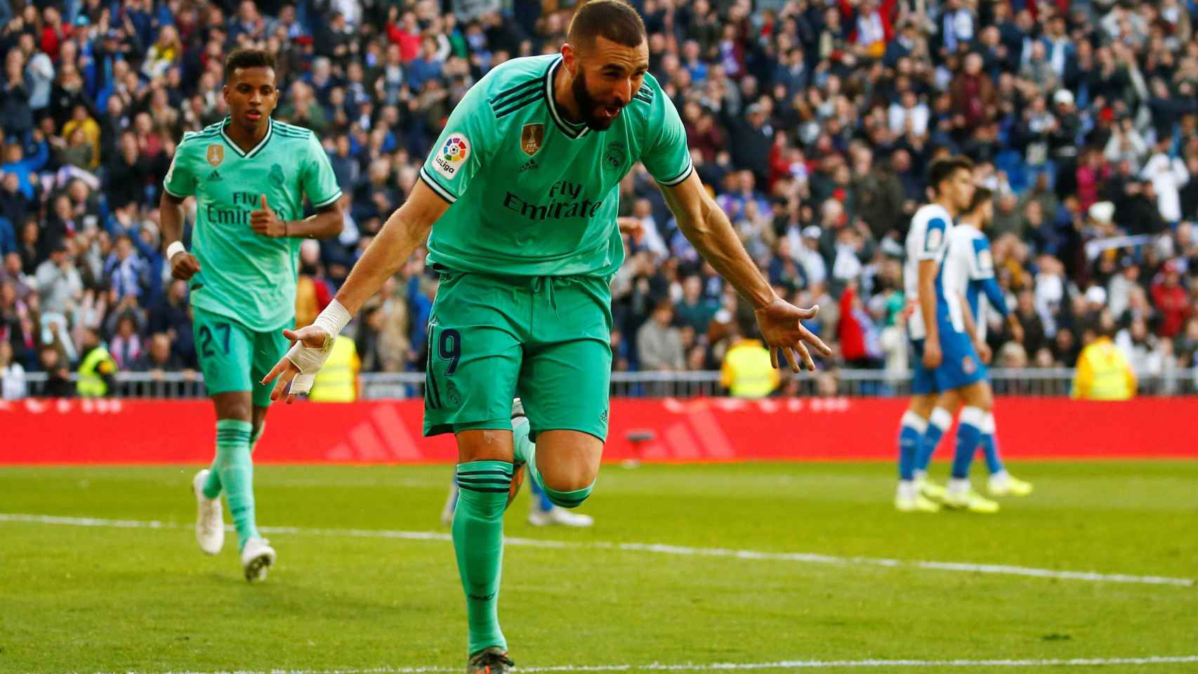 Karim Benzema celebra su gol al Espanyol