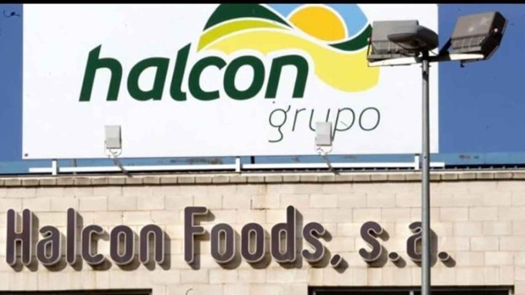 Fachada de Halcón Foods, compañía que marcó una época dorada en la Región.