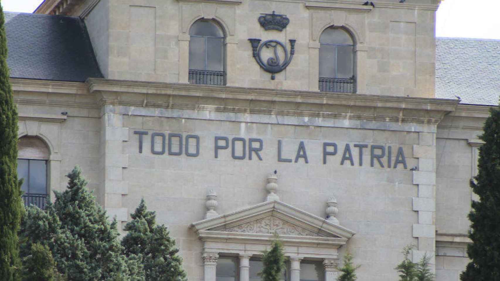Detalle de una fachada de la Academia de Infantería de Toledo. Foto: EP