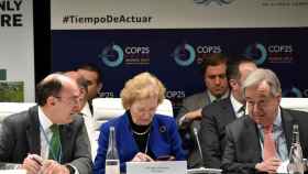 El presidente de Iberdrola, Ignacio Galán, Mary Robinson (presidenta de la ONG The Elders) y António Guterres (secretario general de Naciones Unidas).