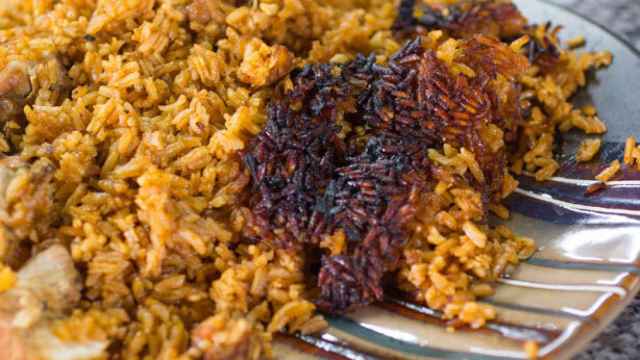 El peligro que esconde el ‘socarrat’, el arroz chuscarradito más famoso de España