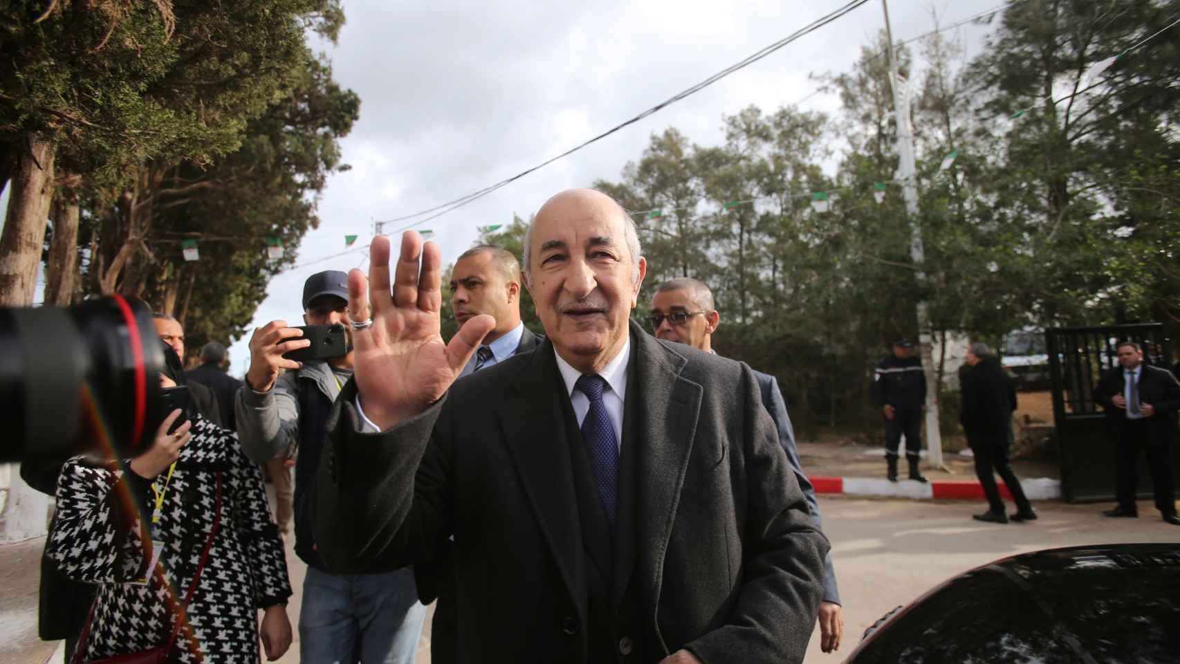 Tebboun, exprimer ministro de Bouteflika, elegido presidente de Argelia.