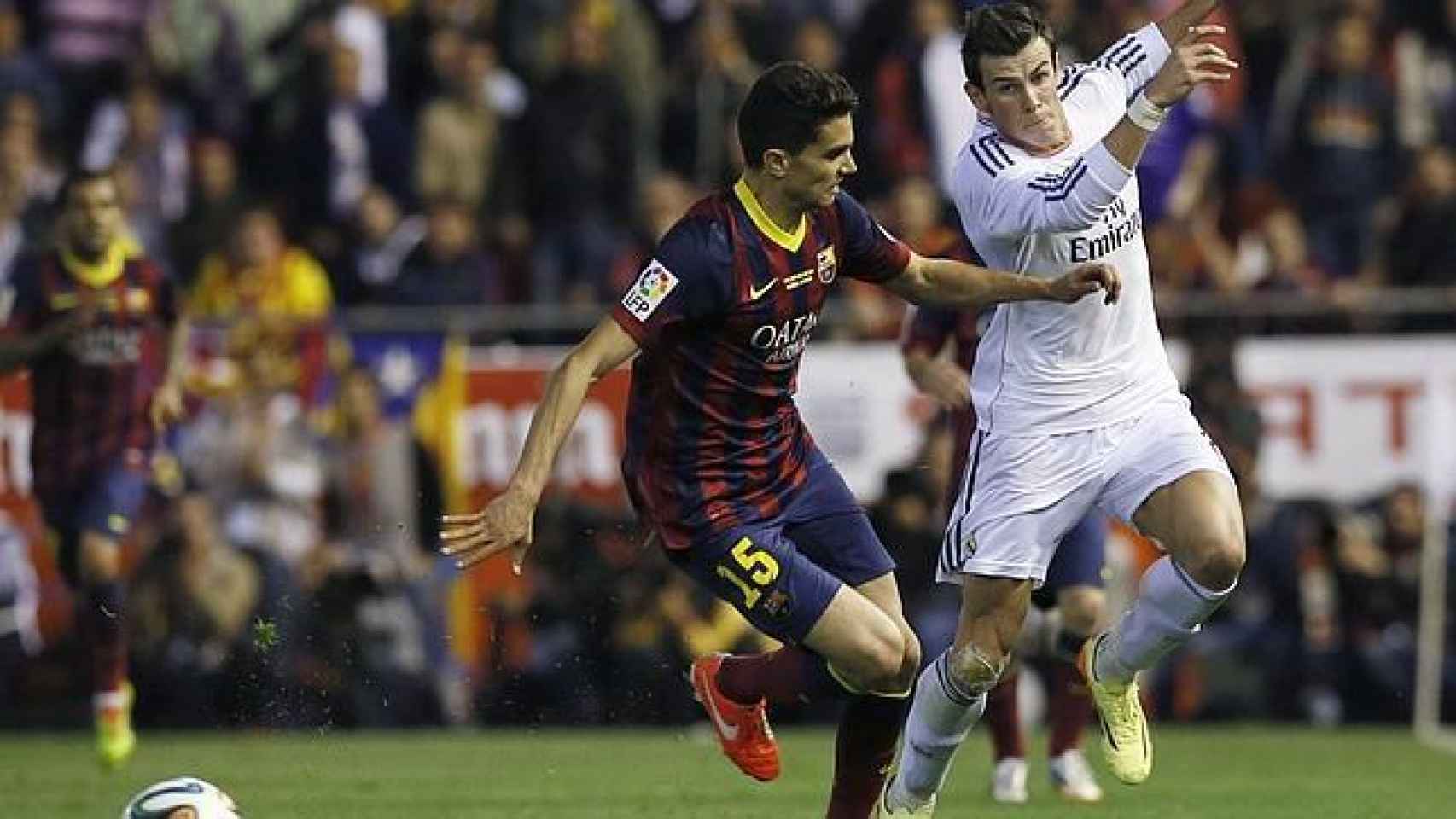 Bartra y Bale durante el segundo gol de la final de la Copa del Rey en 2014