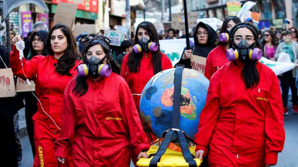 Manifestantes en una protesta este septiembre contra el cambio climático en Valparaíso, Chile.
