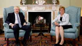 Johnson y Sturgeon en una imagen de archivo durante una reunión el pasado mes de julio