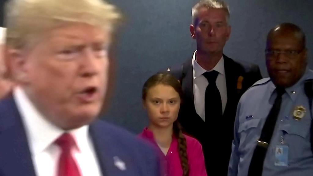 La activista Greta Thunberg a la llegada del presidente de EEUU, Donald Trump, a la sede de la ONU en Nueva York.