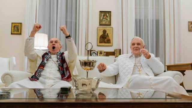 El estreno del viernes: 'Los dos Papas', Netflix pone a discutir al Papa Francisco y a Benedicto XVI