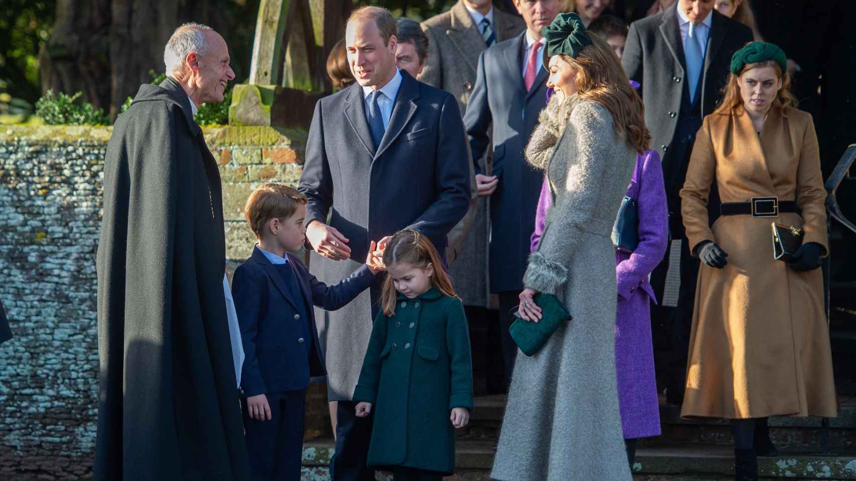 Los duques de Cambridge con sus hijos.