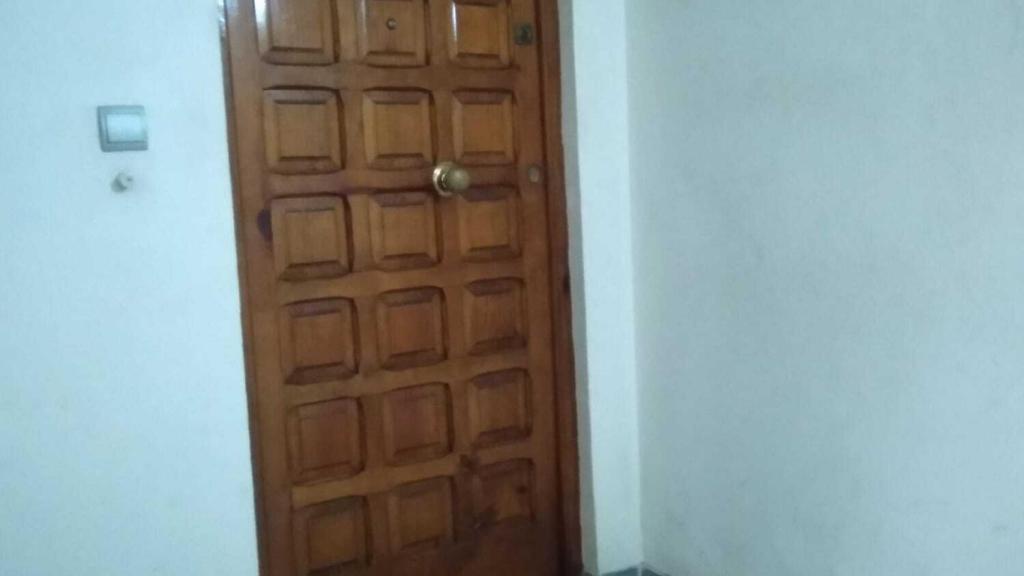 El piso 3º B, donde la chica se instaló con dos norteamericanos y un austriaco el año pasado.