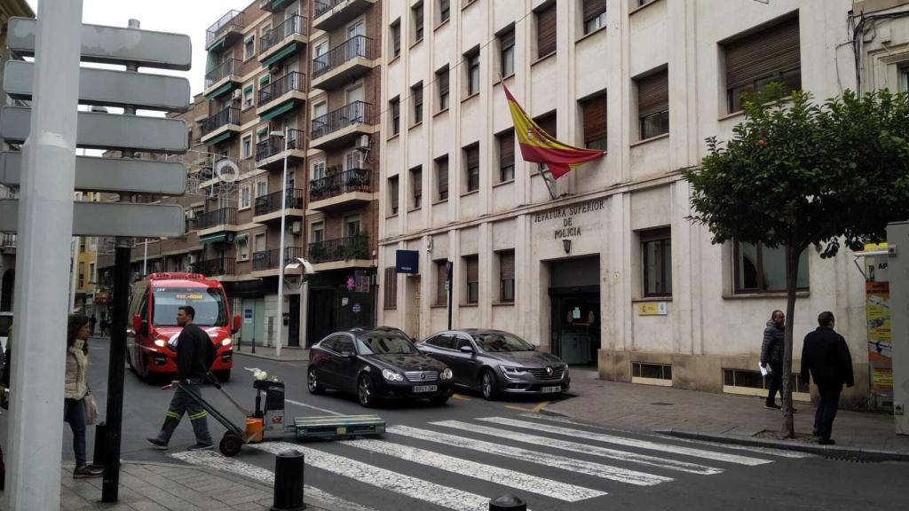 Jefatura de Policía Nacional de la Plaza Ceballos de Murcia, donde se denunció el suceso.