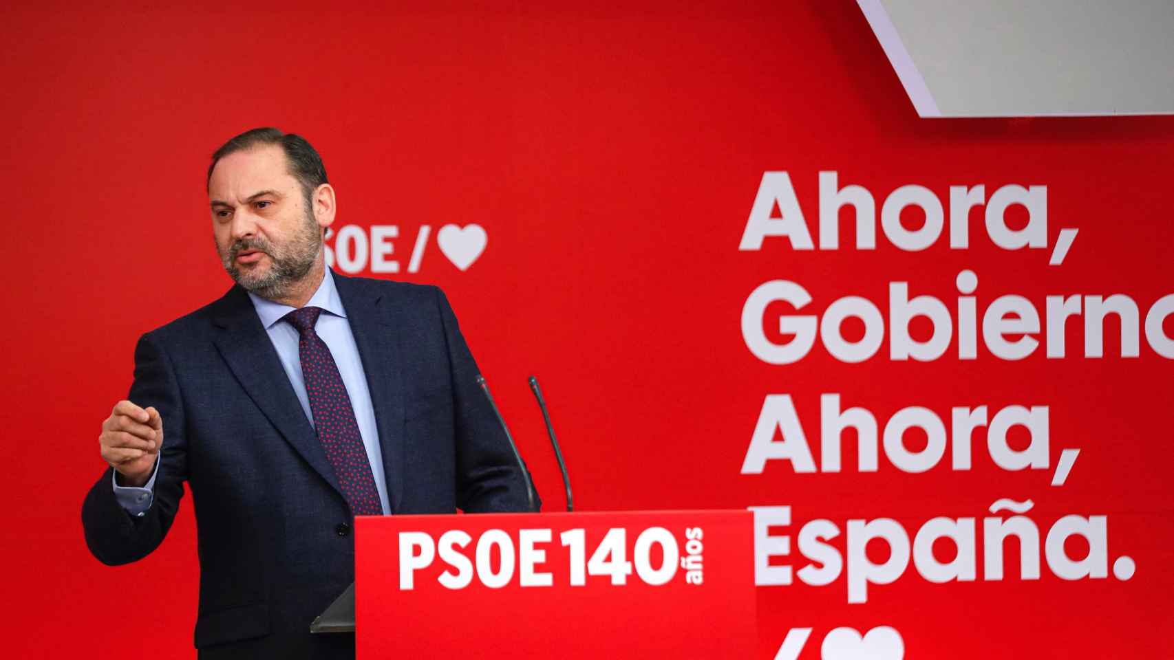El secretario de Organización del PSOE, José Luis Ábalos, durante la rueda de prensa.
