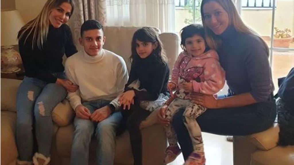 La familia de Reyes se reunió por navidad