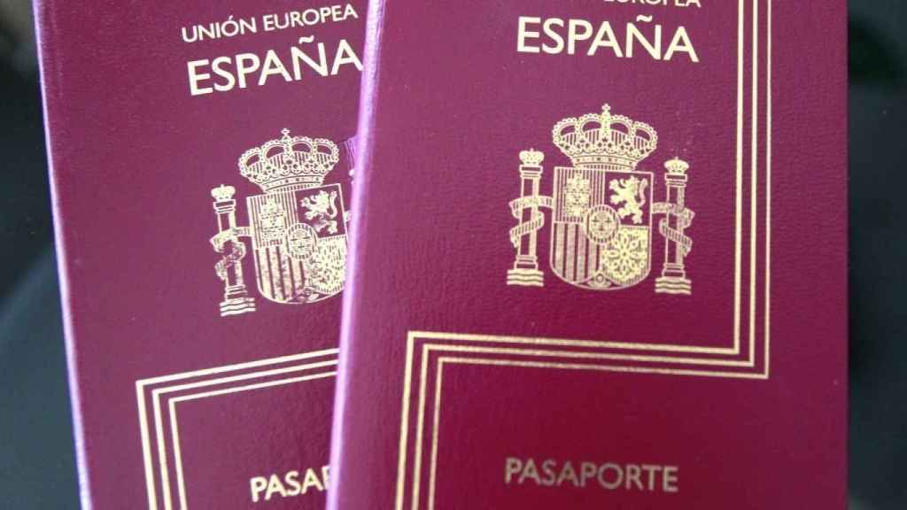 Un pasaporte español.