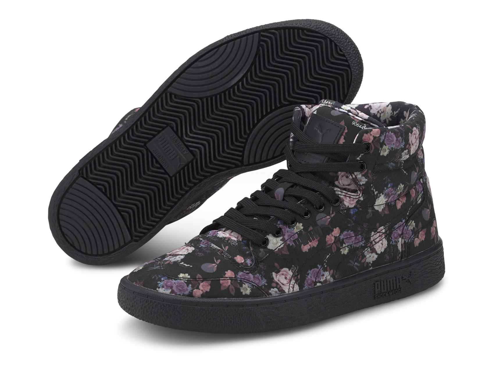 Las zapatillas con estampado floral de Puma.