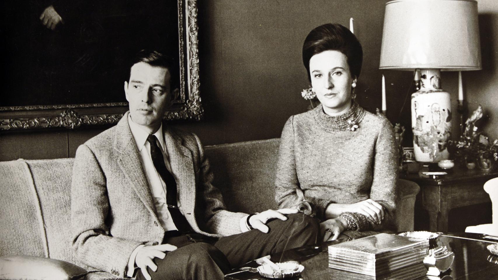Pilar de Borbón y Luis Gómez-Acebo en la década de los 60.