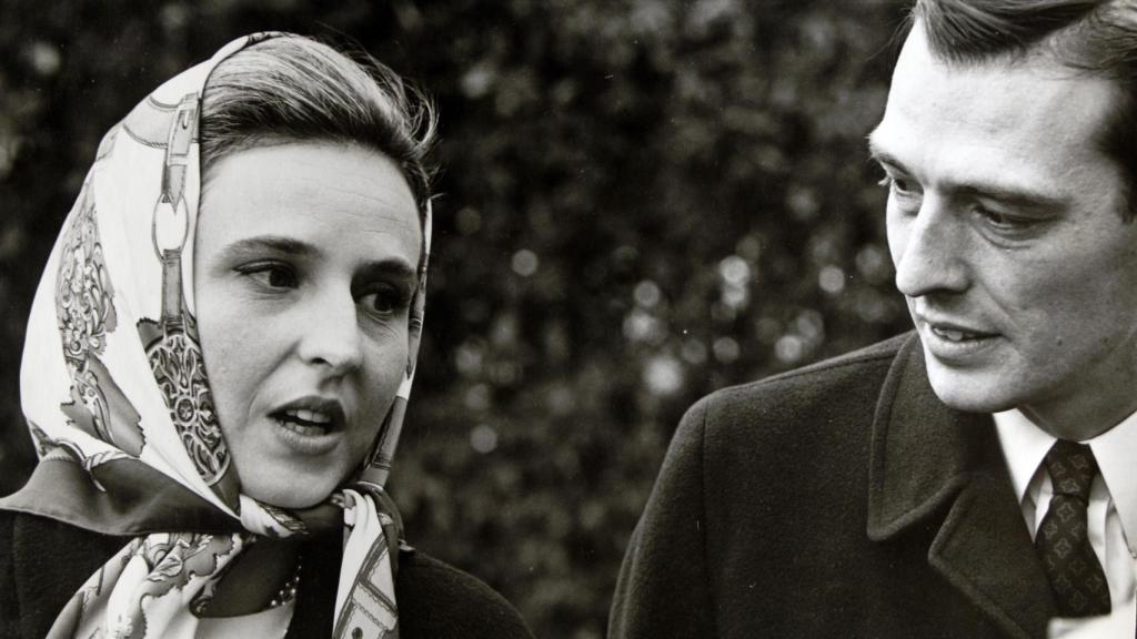 La infanta Pilar de Borbón y Luis Gómez-Acebo.