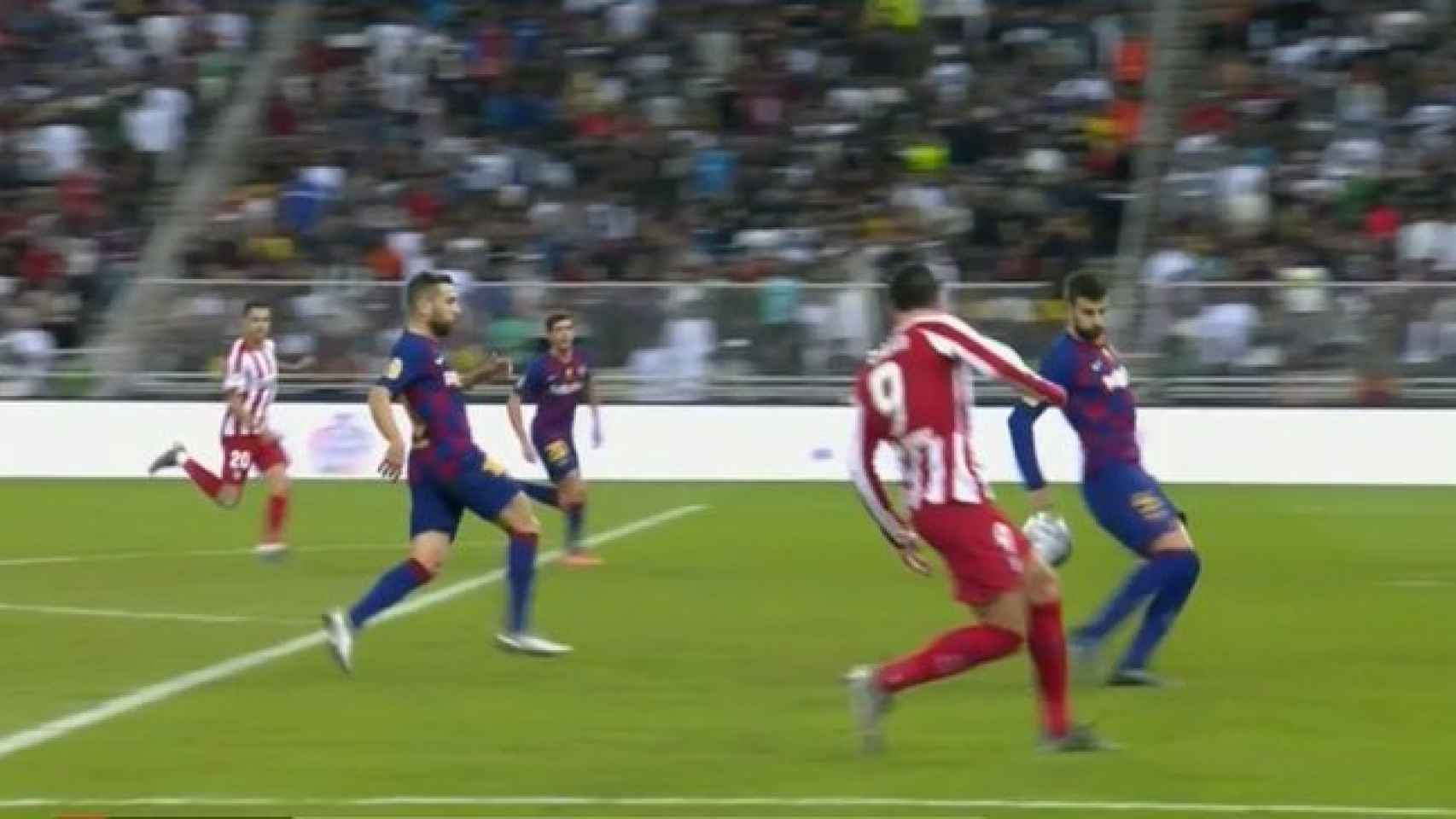 Penalti de Gerard Piqué no pitado en el Barcelona - Atlético de Madrid de la Supercopa de España