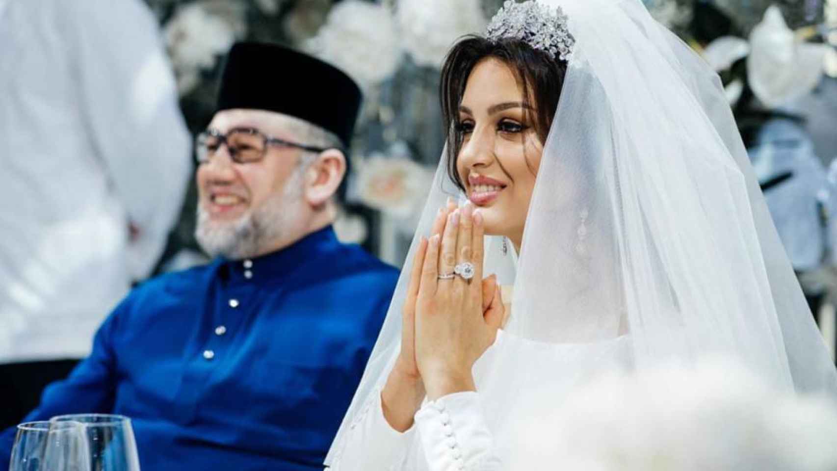 Mohamed V de Kelentana y la miss Moscú 2015, Oksana Voevodina, en su boda.
