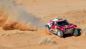 Carlos Sainz, durante la quinta etapa del Rally Dakar